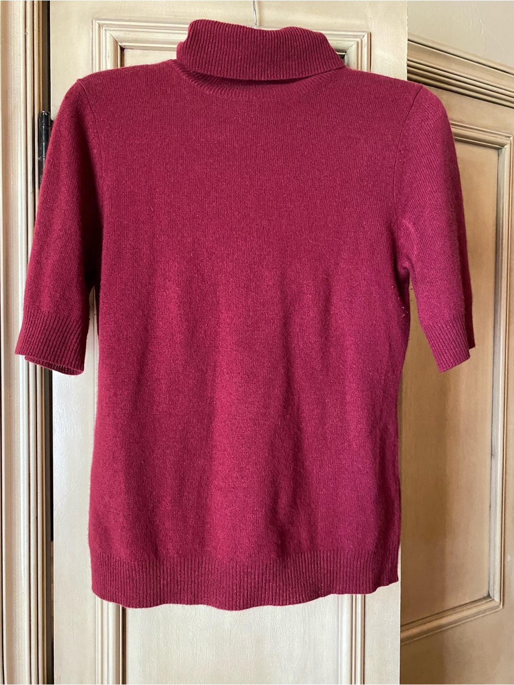 Red Isaac Mizrahi for Target Cashmere Short Sleeve Turtleneck Sweater, Size L